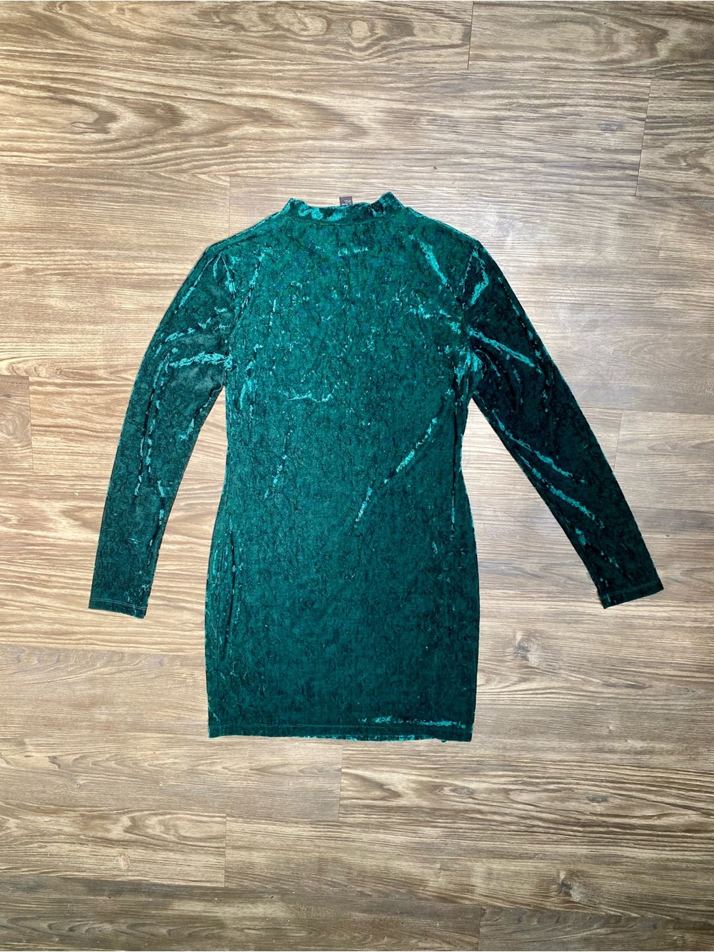 Forever 21 Green Velvet Long Sleeve Dress